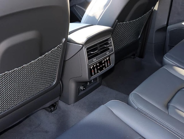 2026 Audi SQ7 Premium Plus - Photo 16