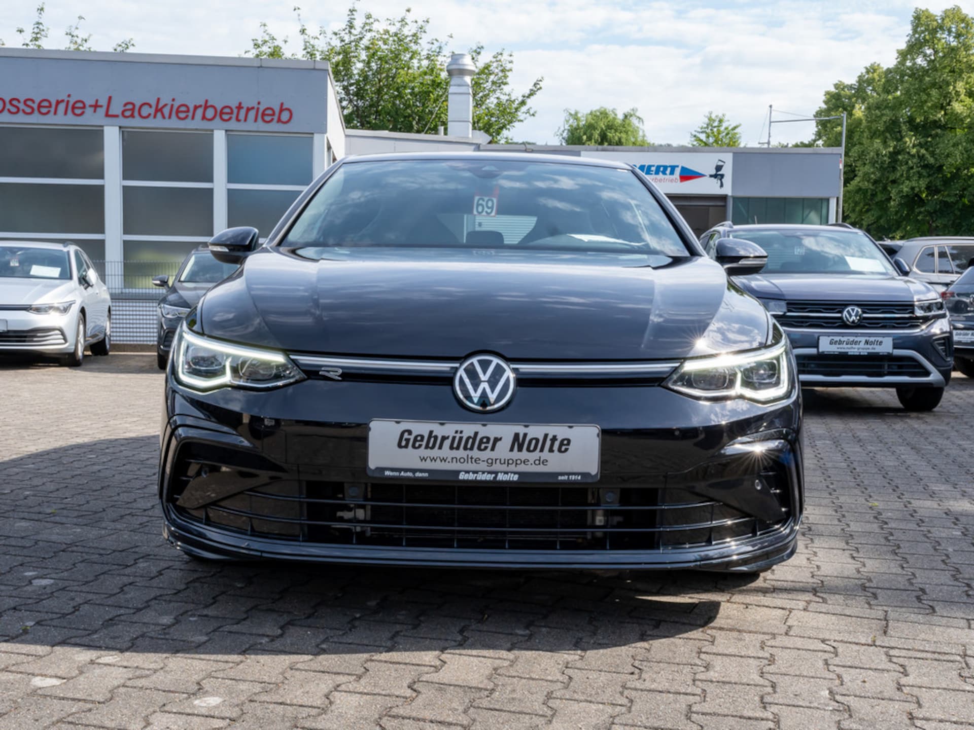 Volkswagen Golf R-Line