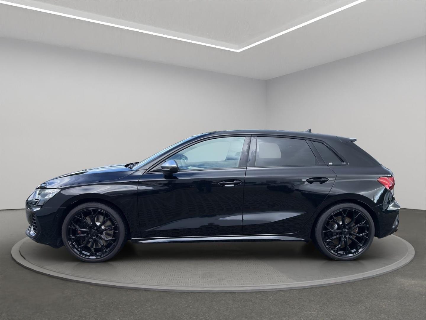 Bild über Audi S3 Sportback TFSI quattro S tronic - für weitere Informationen kontaktieren Sie den Audi Partner