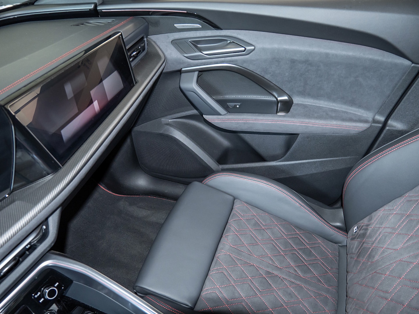 Bild über Audi Q5 SUV TFSI 150 kW S tronic - für weitere Informationen kontaktieren Sie den Audi Partner