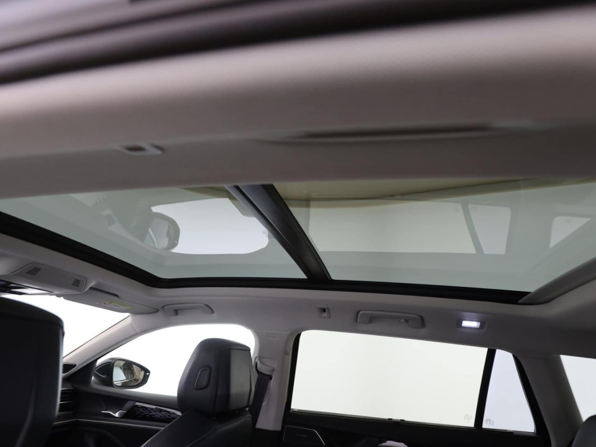 Volkswagen Passat Elegance