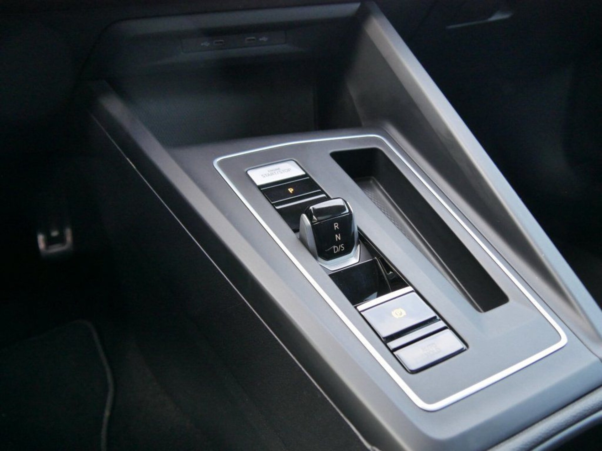 Volkswagen Golf Active