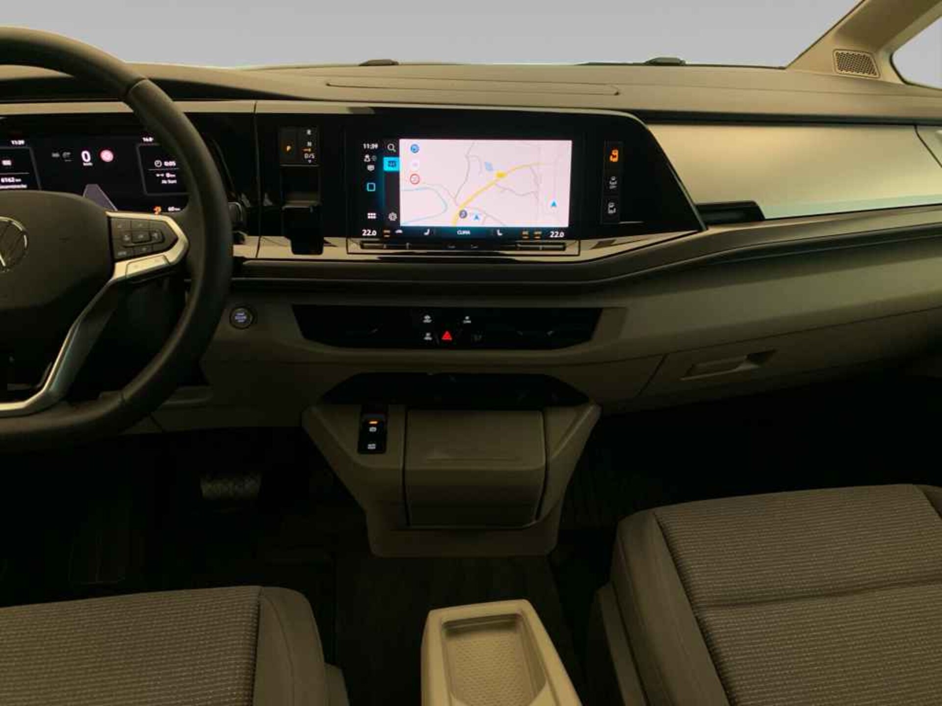 Volkswagen Multivan Langversion Basis-Modell