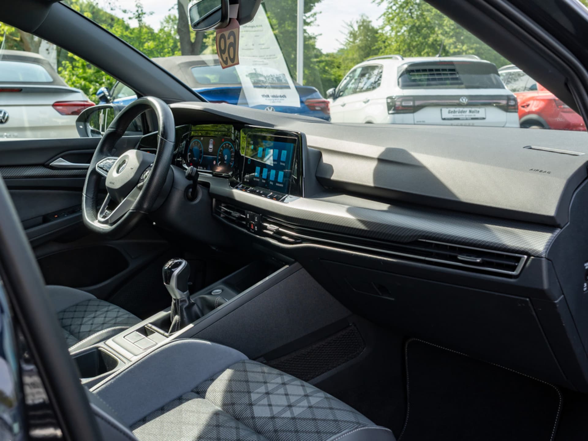 Volkswagen Golf R-Line