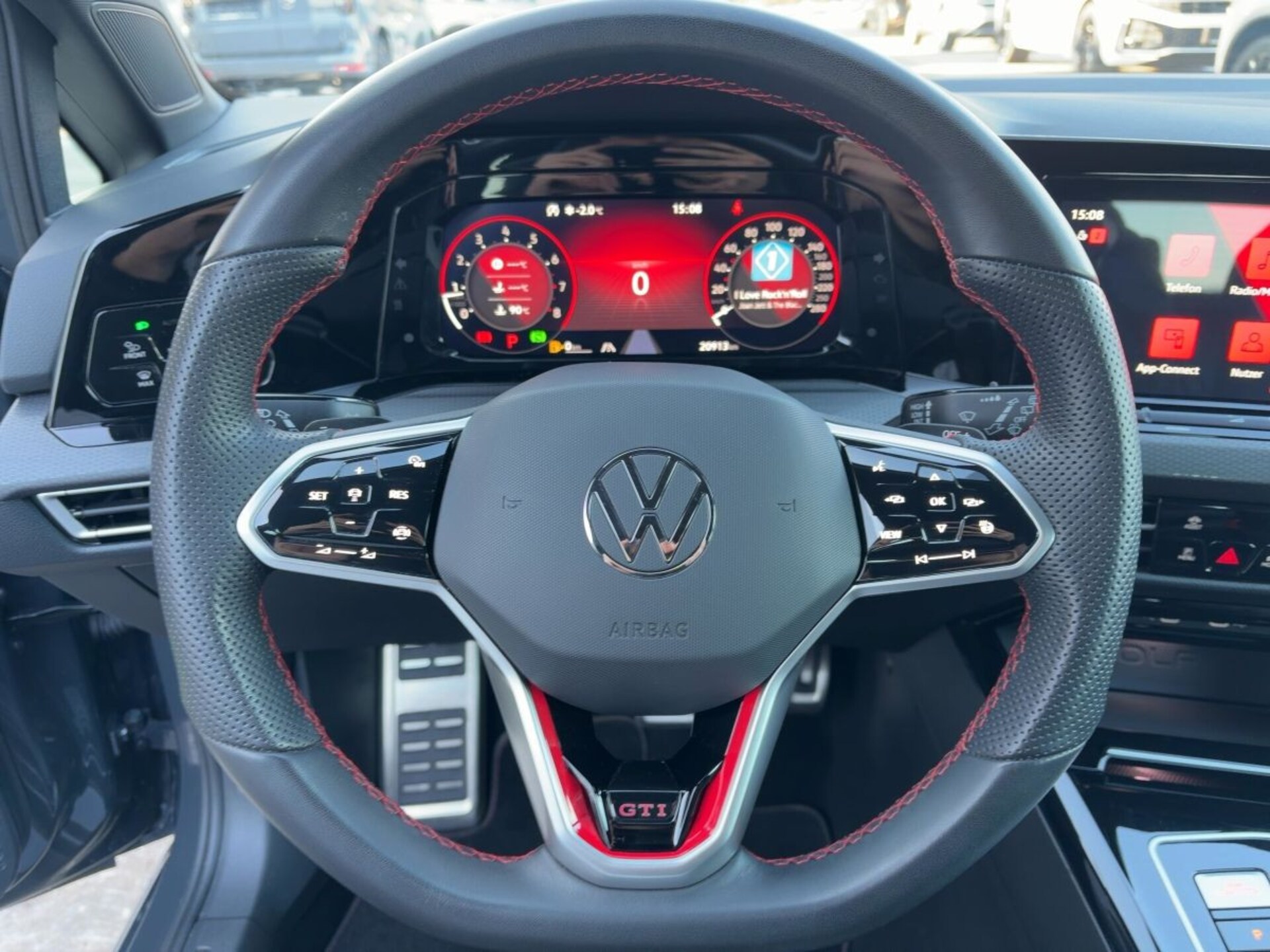 Volkswagen Golf GTI