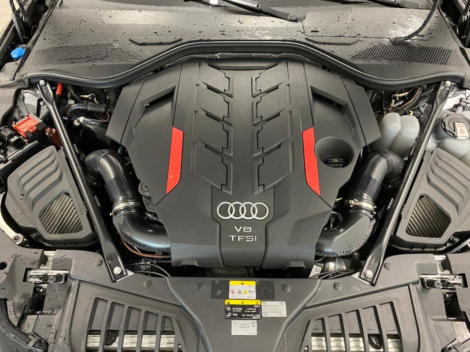 Audi S8 – Bild 15