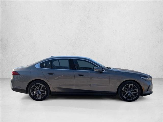 2025 BMW i5