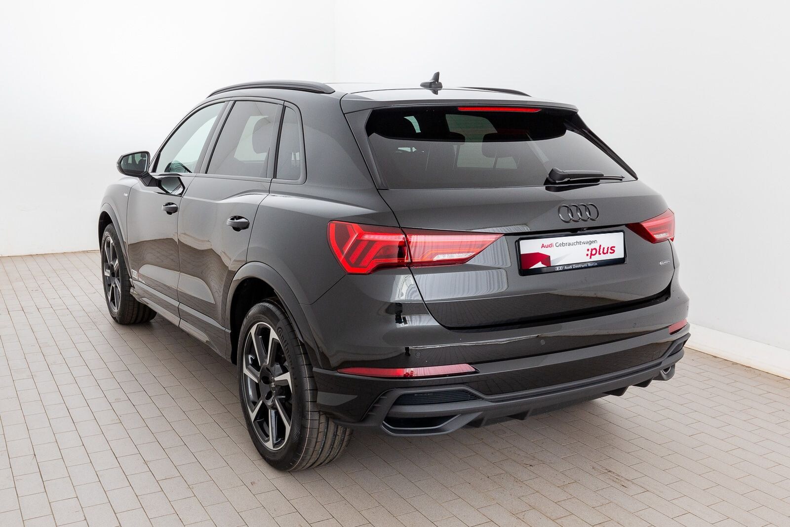 Image about Audi Q3 S line 45 TFSI quattro S tronic