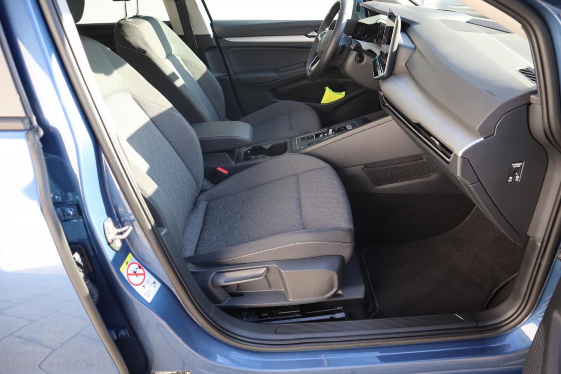 Volkswagen Golf Life