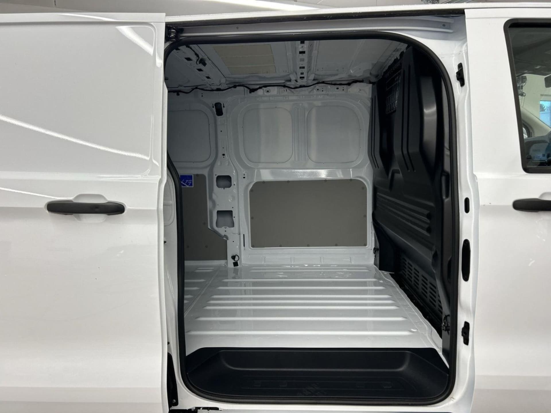 Volkswagen Transporter Kasten langer Radstand
