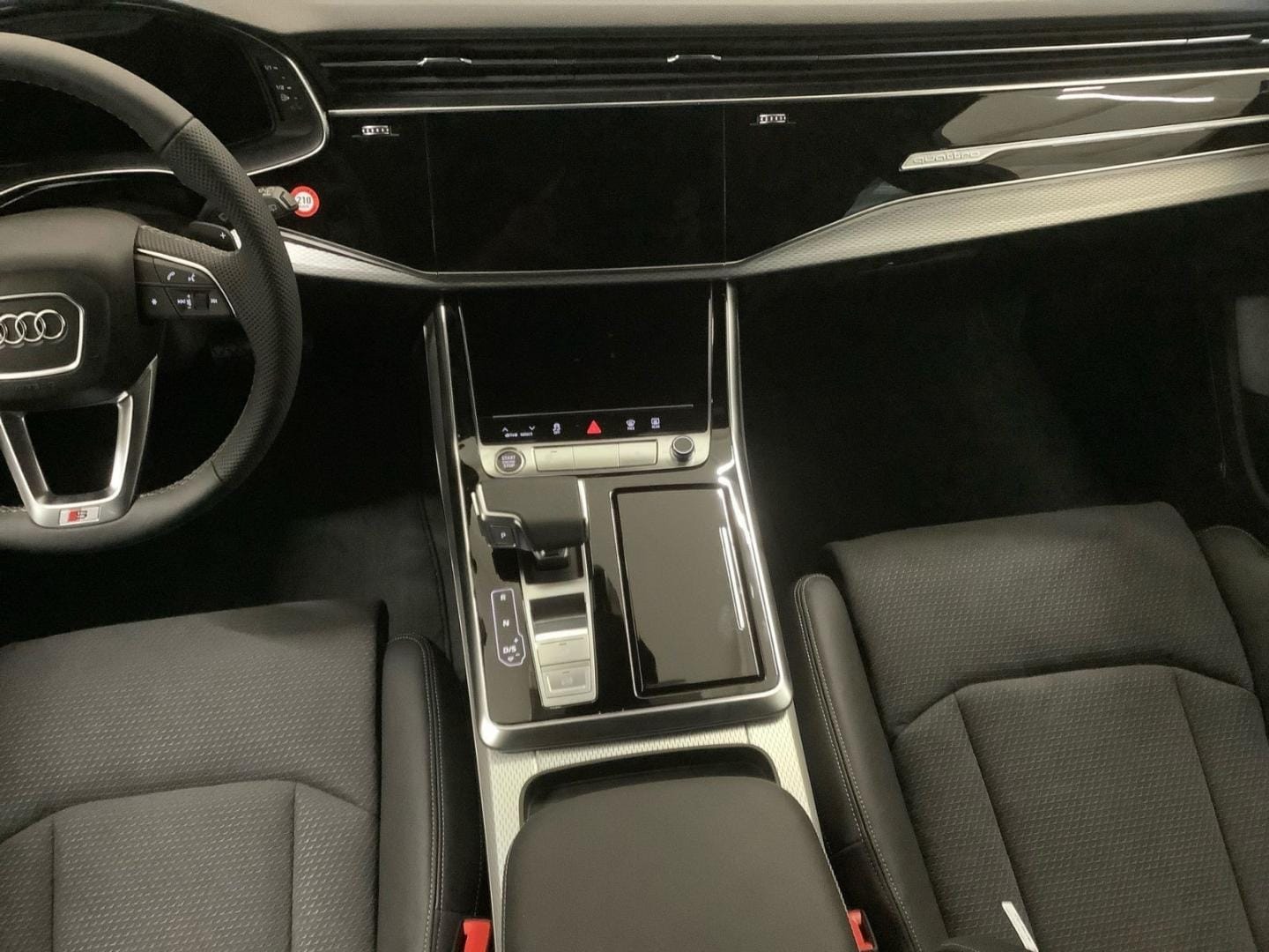 Bild über Audi Q7 SUV TFSI e TFSI e quattro 290 kW tiptronic - für weitere Informationen kontaktieren Sie den Audi Partner