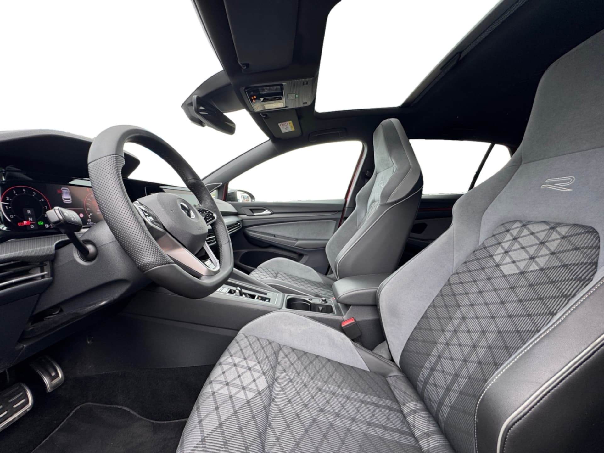 Volkswagen Golf R-Line