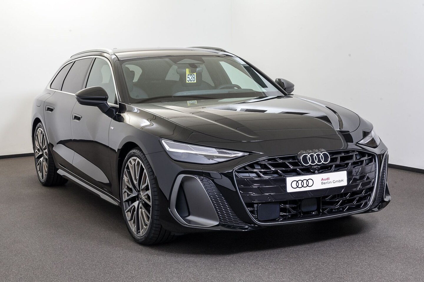Bild über Audi A6 Avant TFSI quattro 270 kW S tronic - für weitere Informationen kontaktieren Sie den Audi Partner