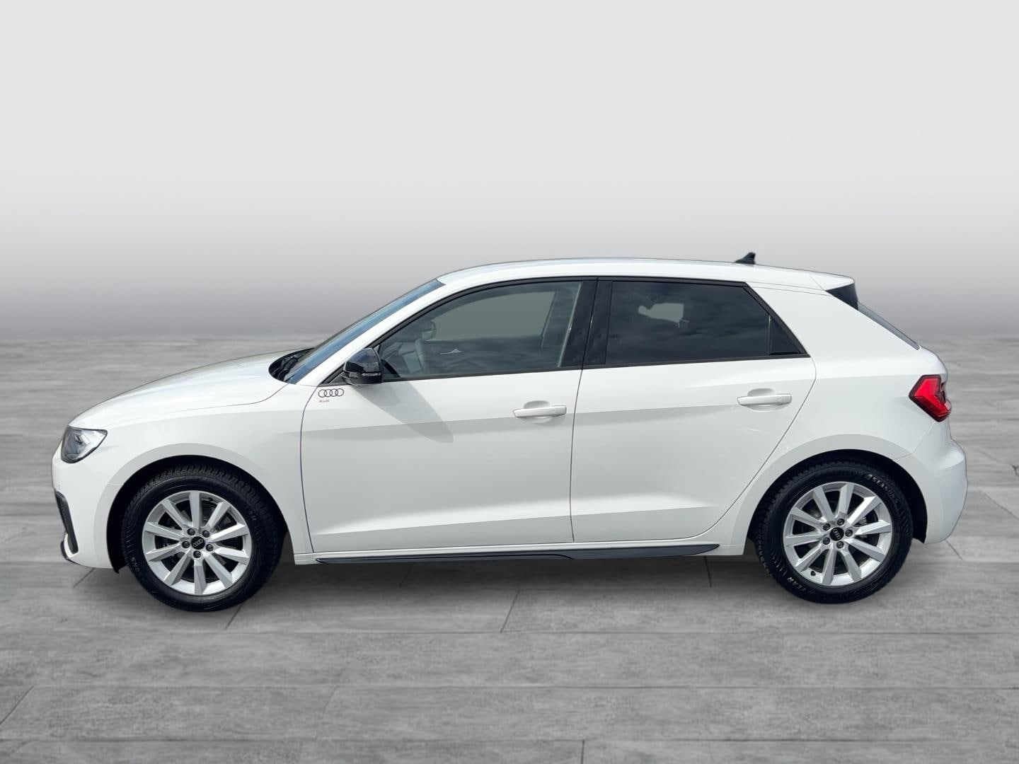 Bild über Audi A1 Sportback 30 TFSI Schaltgetriebe - für weitere Informationen kontaktieren Sie den Audi Partner