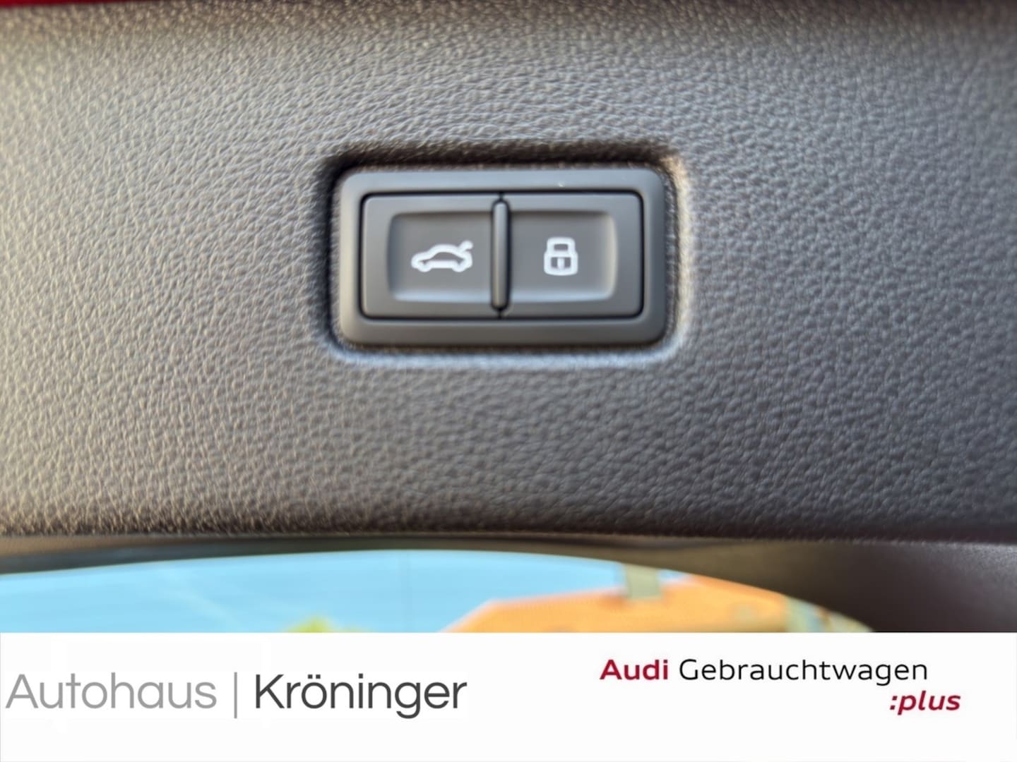 Bild über Audi SQ7 SUV TFSI quattro 373 kW tiptronic - für weitere Informationen kontaktieren Sie den Audi Partner