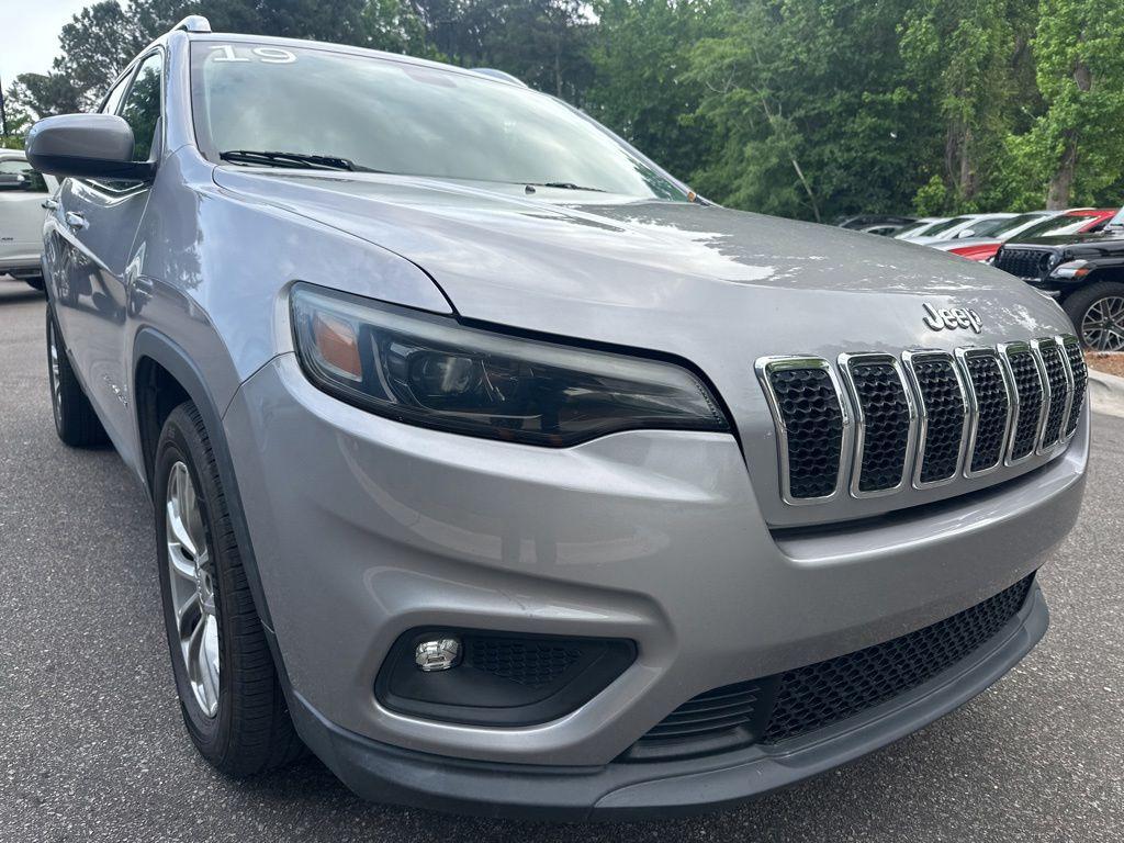 2019 Jeep Cherokee Latitude Plus's photo