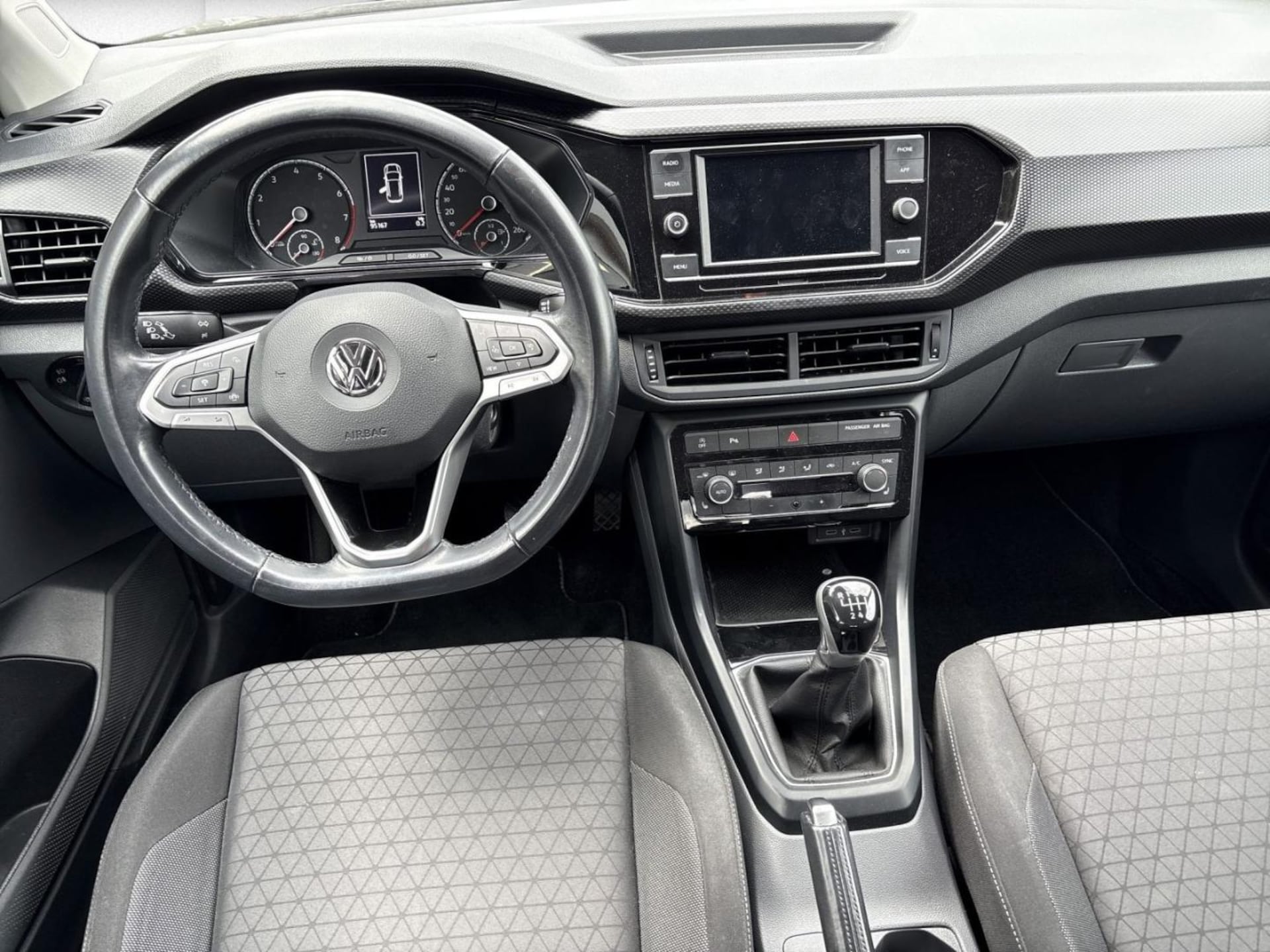 Volkswagen T-Cross Life