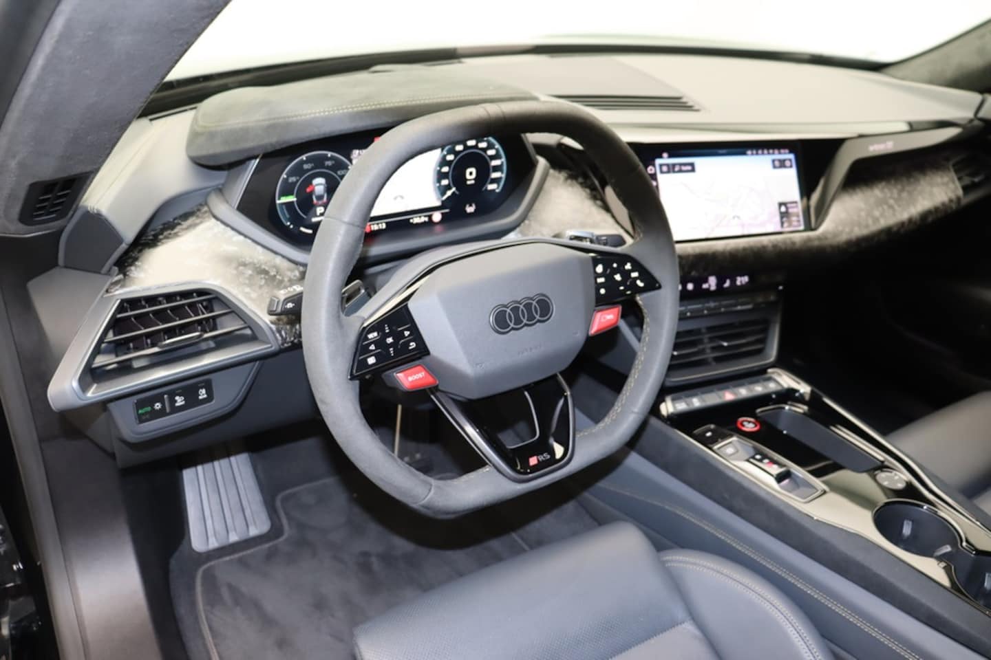 Bild über Audi RS e-tron GT performance e-tron quattro - für weitere Informationen kontaktieren Sie den Audi Partner