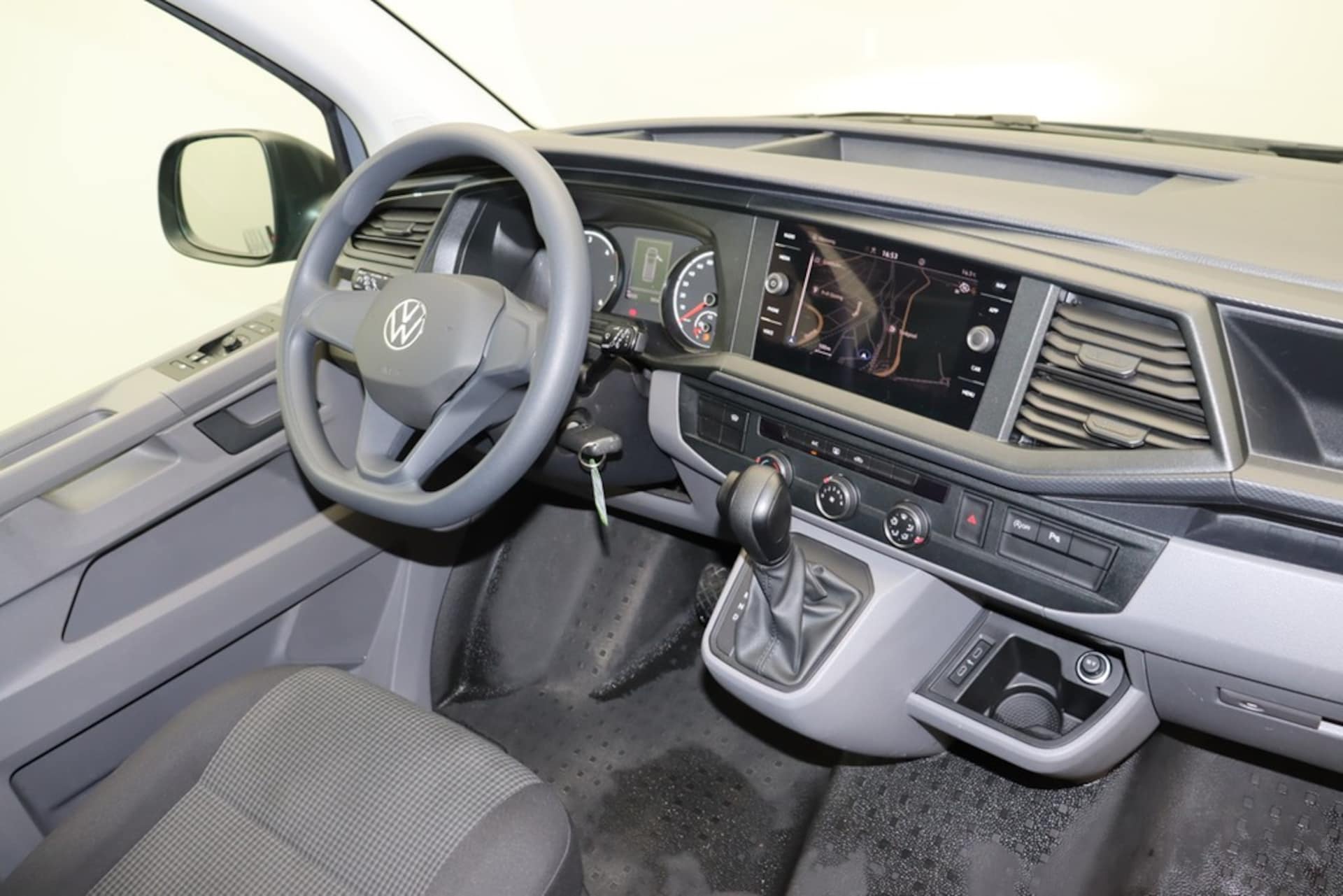 Volkswagen T6.1 Transporter Kasten kurzer Radstand