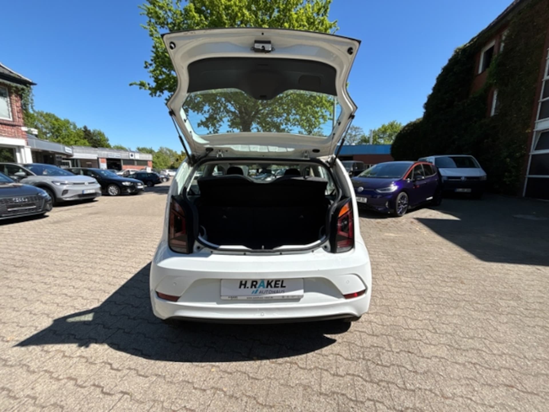 Volkswagen up!