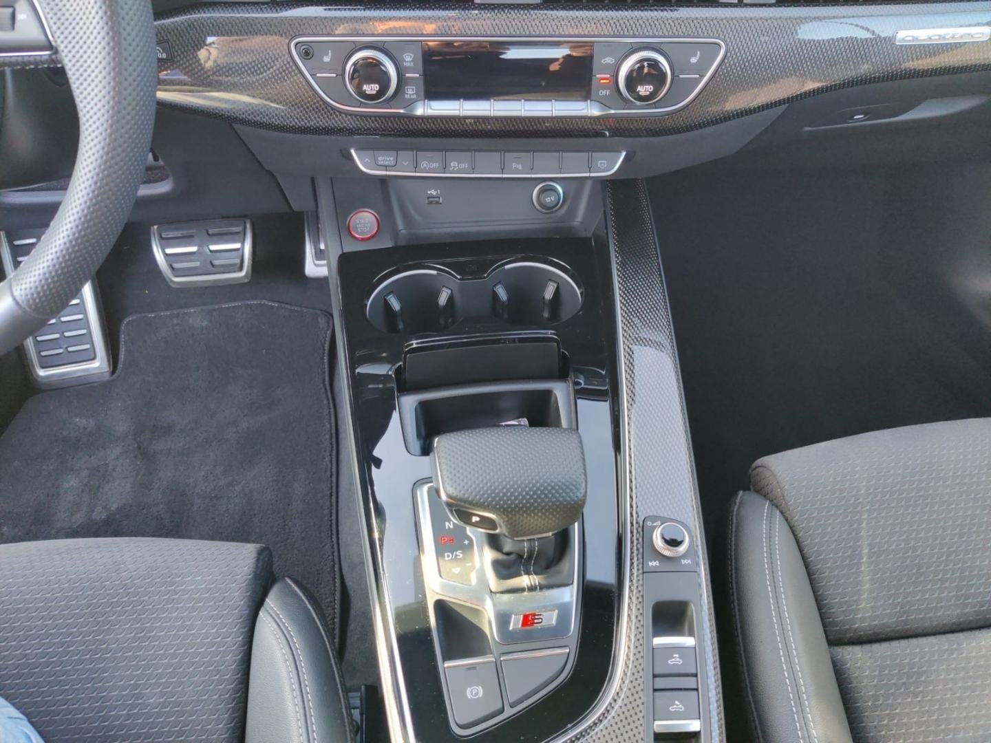 Bild über Audi S5 Cabriolet TFSI quattro tiptronic - für weitere Informationen kontaktieren Sie den Audi Partner