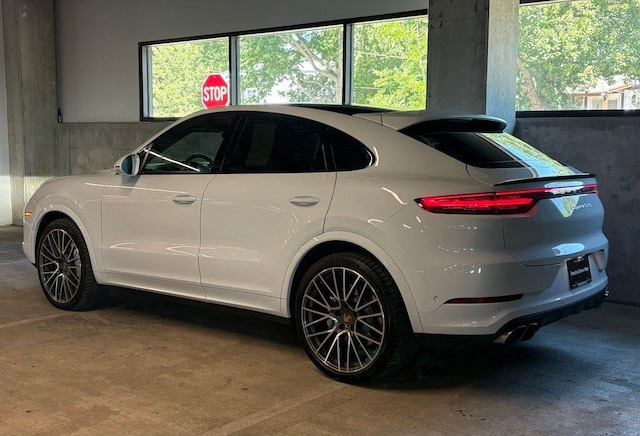 2022 Porsche Cayenne Coupé