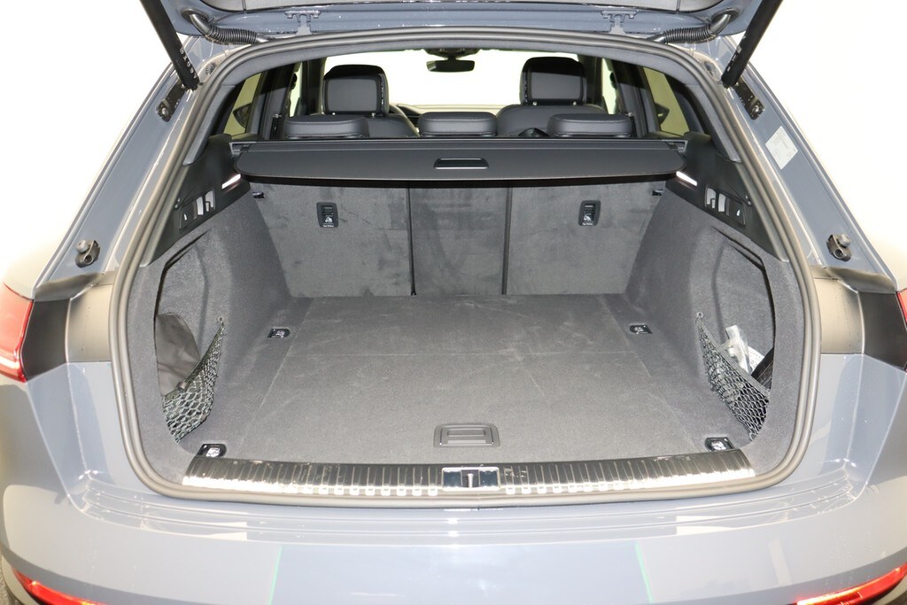 Image about Audi Q8 e-tron S line 55 e-tron quattro