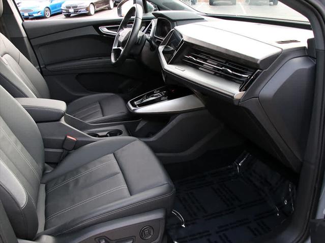 2022 AUDI Q4 - Image 31