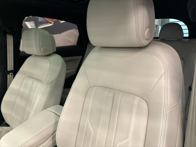 2024 AUDI Q8 - Image 11