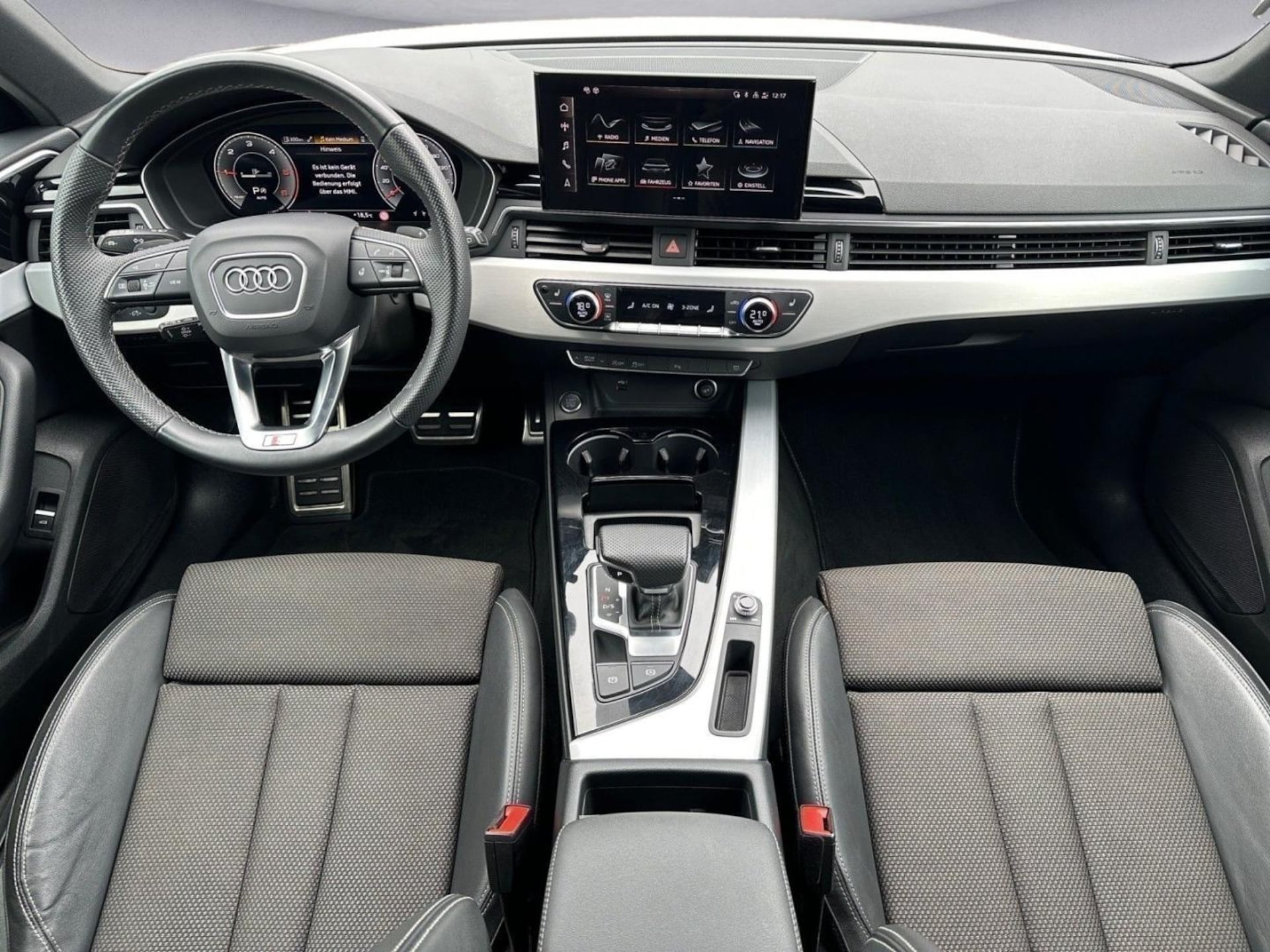 Audi A4 Avant S line