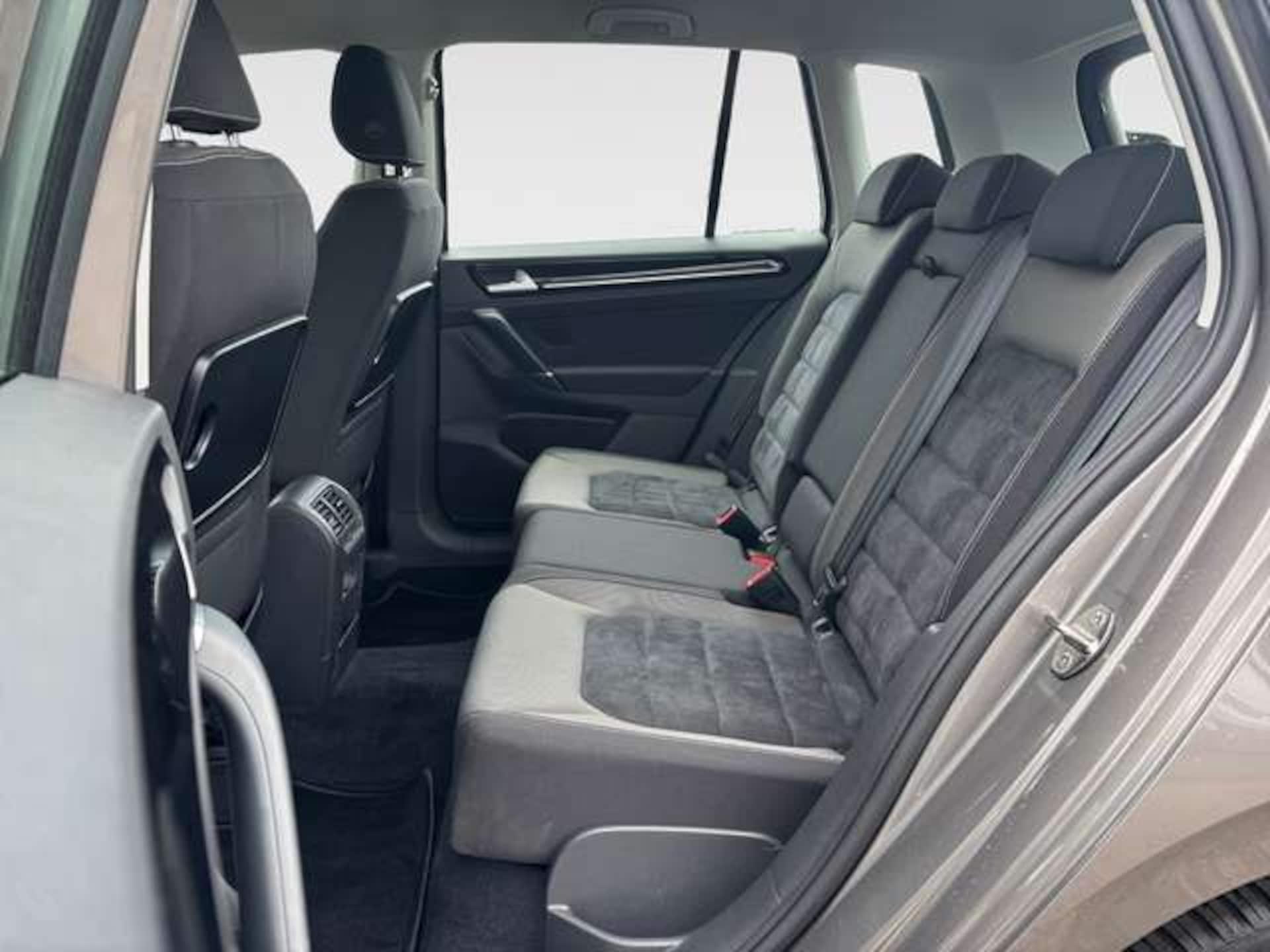 Volkswagen Golf Sportsvan Highline