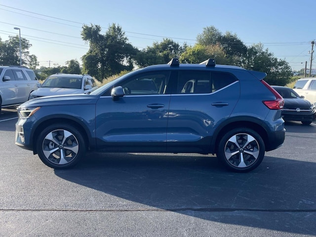 2023 Volvo XC40
