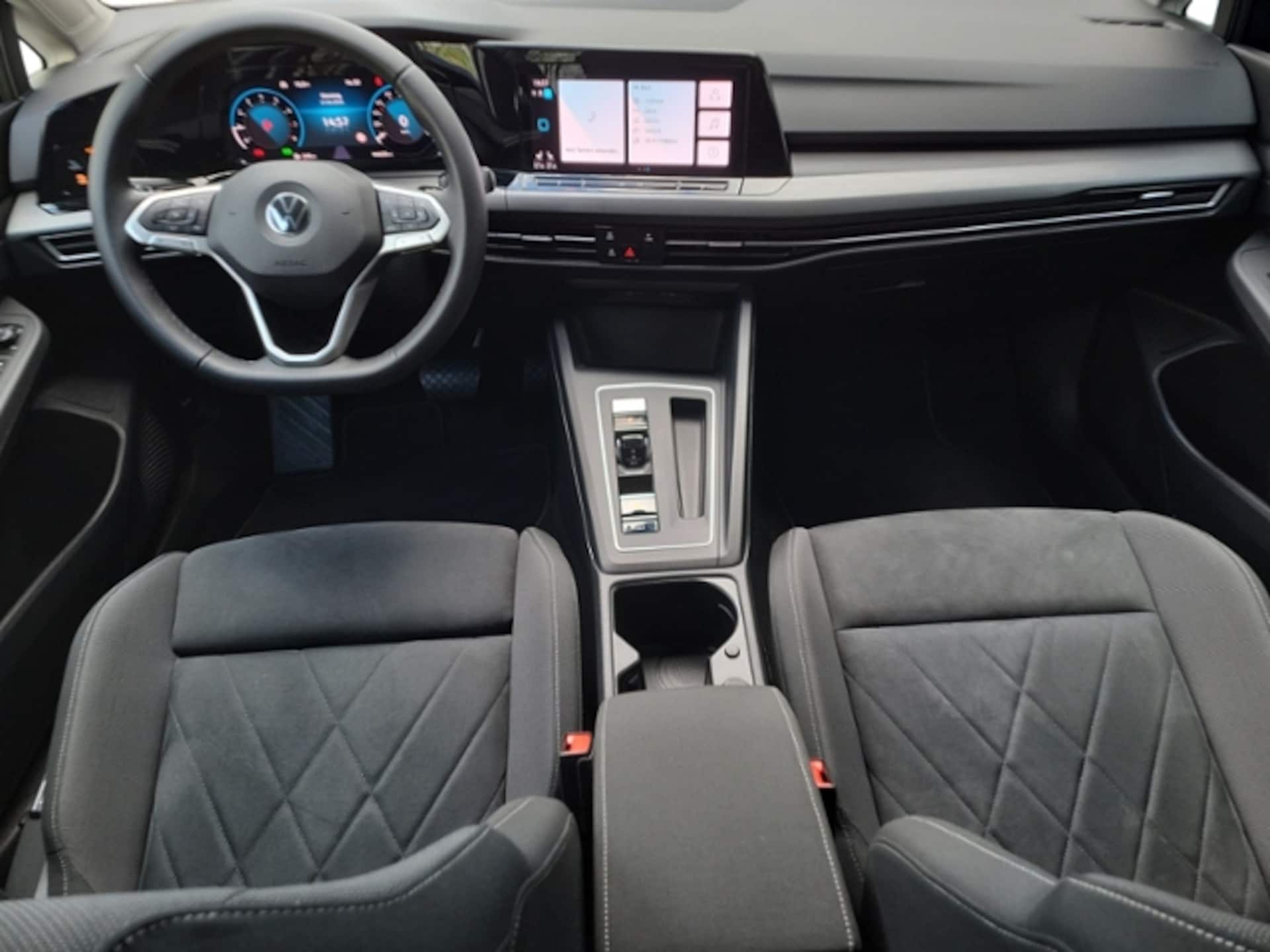 Volkswagen Golf Style