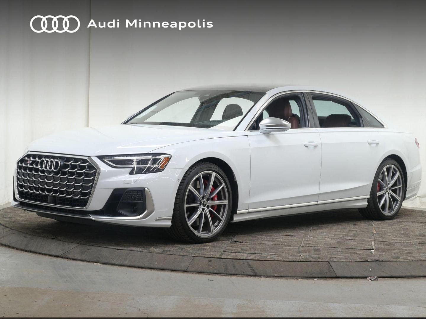 2025 Audi S8 4.0T quattro Tiptronic's photo