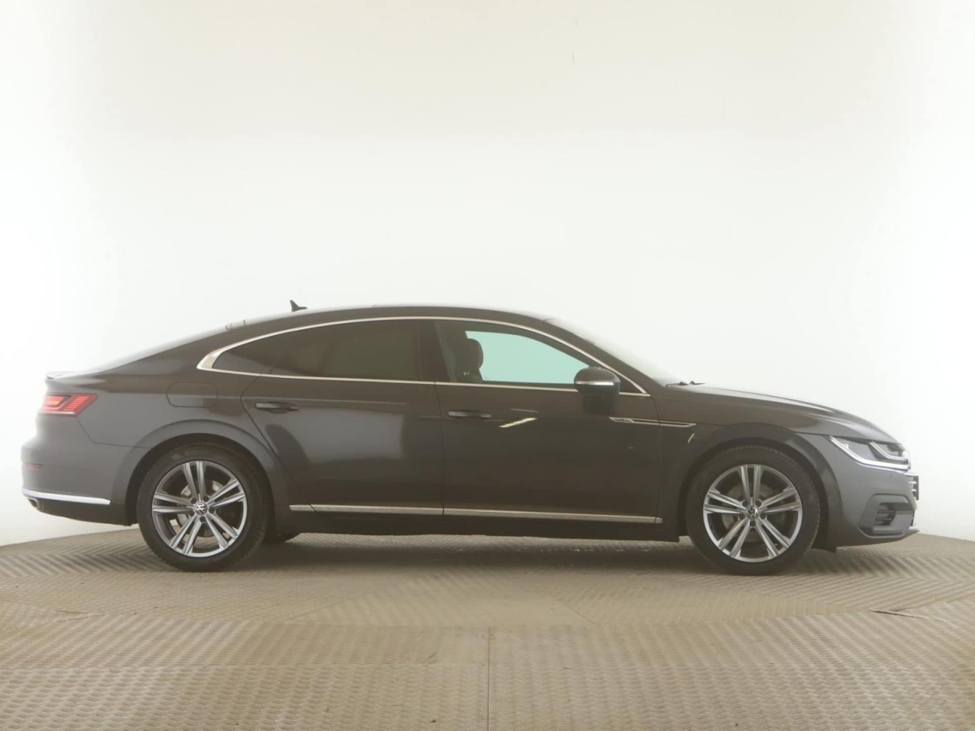 Volkswagen Arteon R-Line