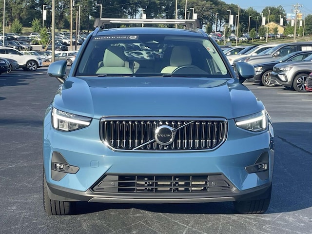 2023 Volvo XC40