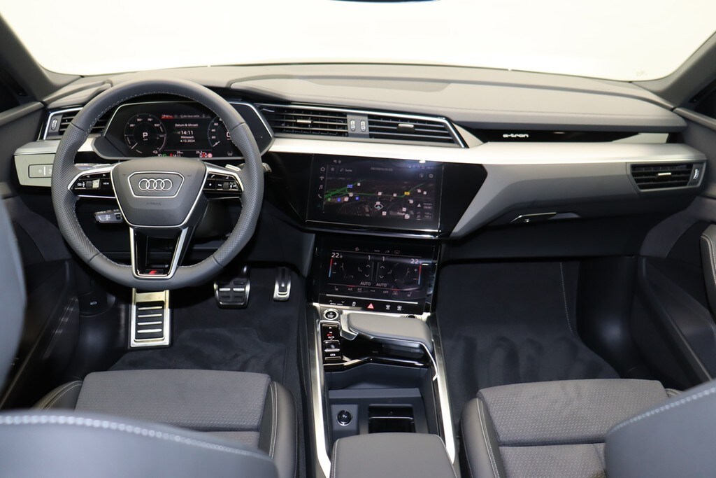 Image about Audi Q8 e-tron S line 55 e-tron quattro