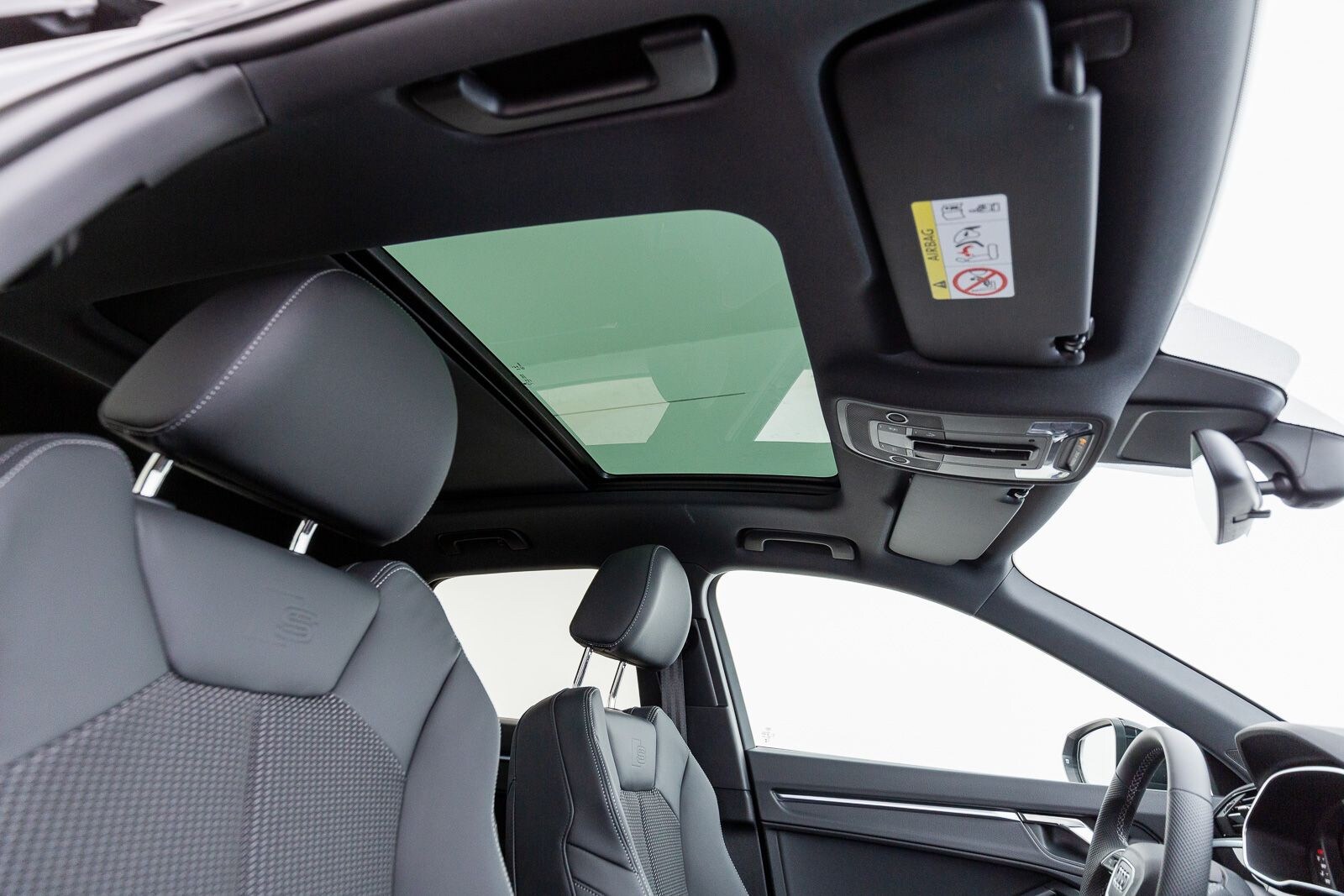 Image about Audi Q3 S line 45 TFSI quattro S tronic
