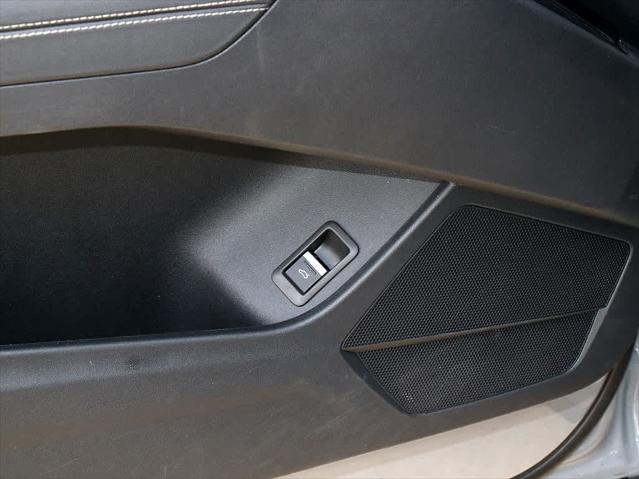 2022 AUDI Q4 - Image 33