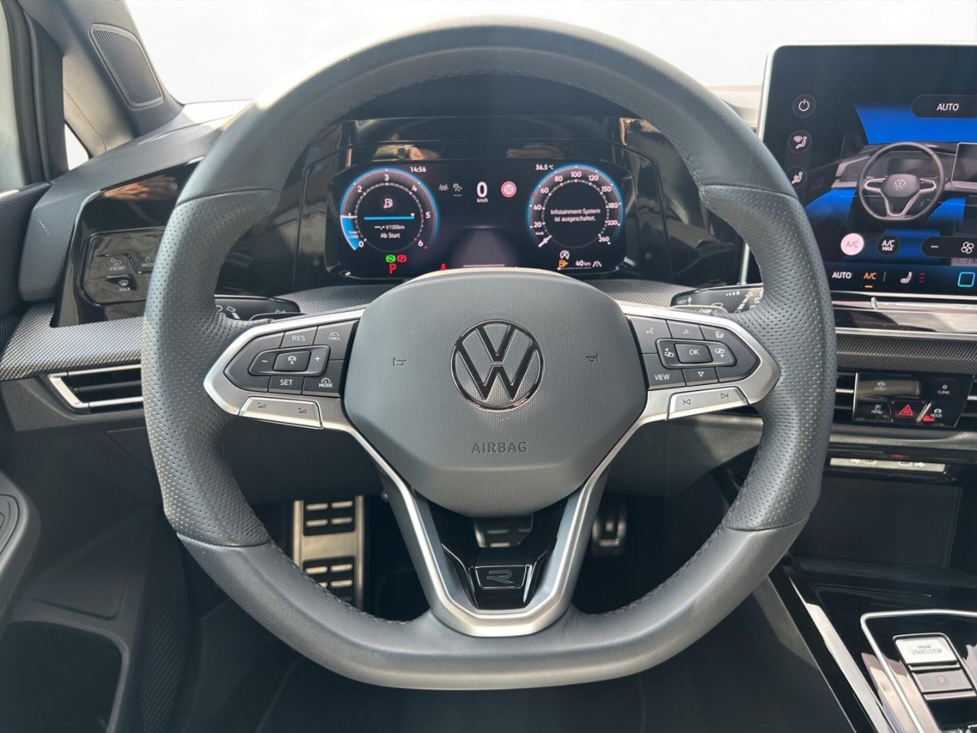 Volkswagen Golf R-Line