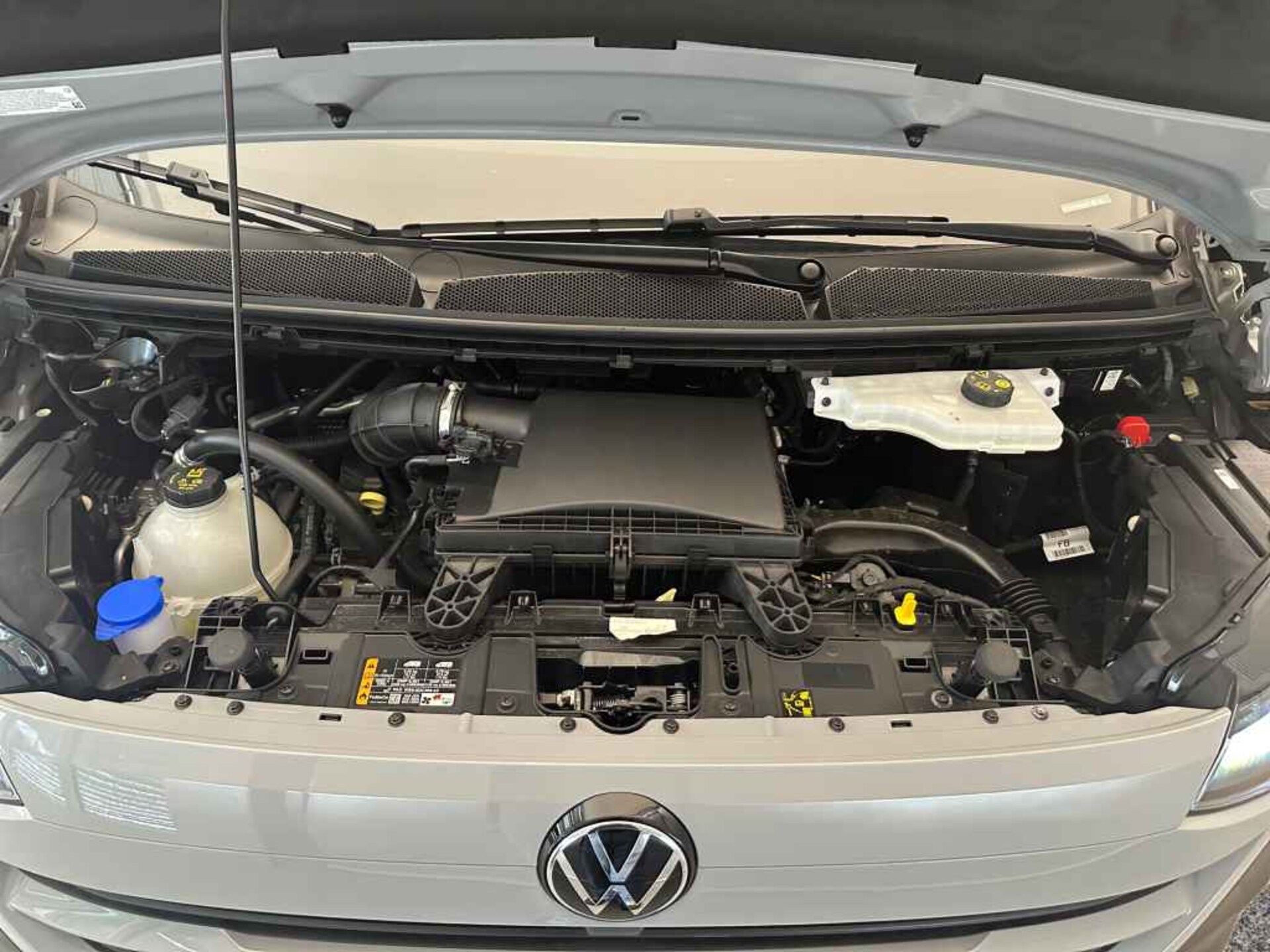 Volkswagen Transporter Kasten langer Radstand