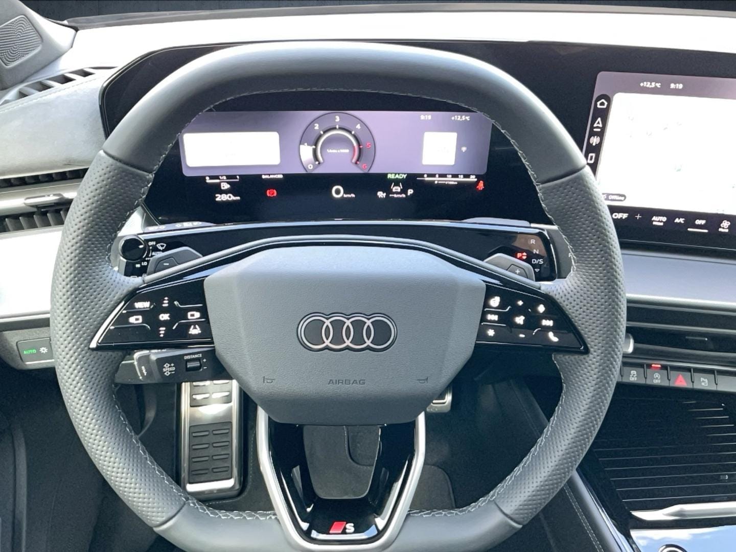 Bild über Audi Q3 Sportback TDI quattro 142 kW S tronic - für weitere Informationen kontaktieren Sie den Audi Partner