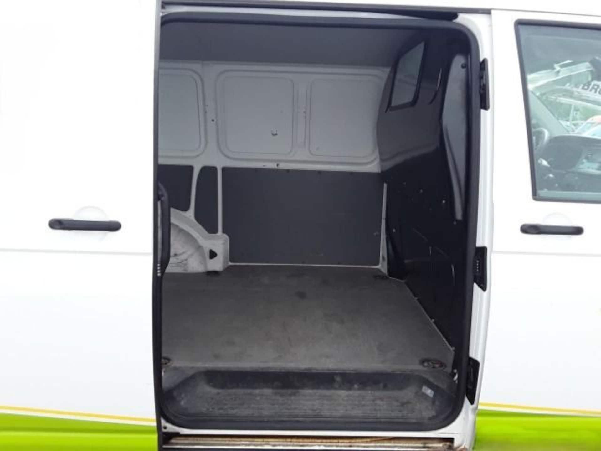 Volkswagen T6.1 Transporter Kasten kurzer Radstand