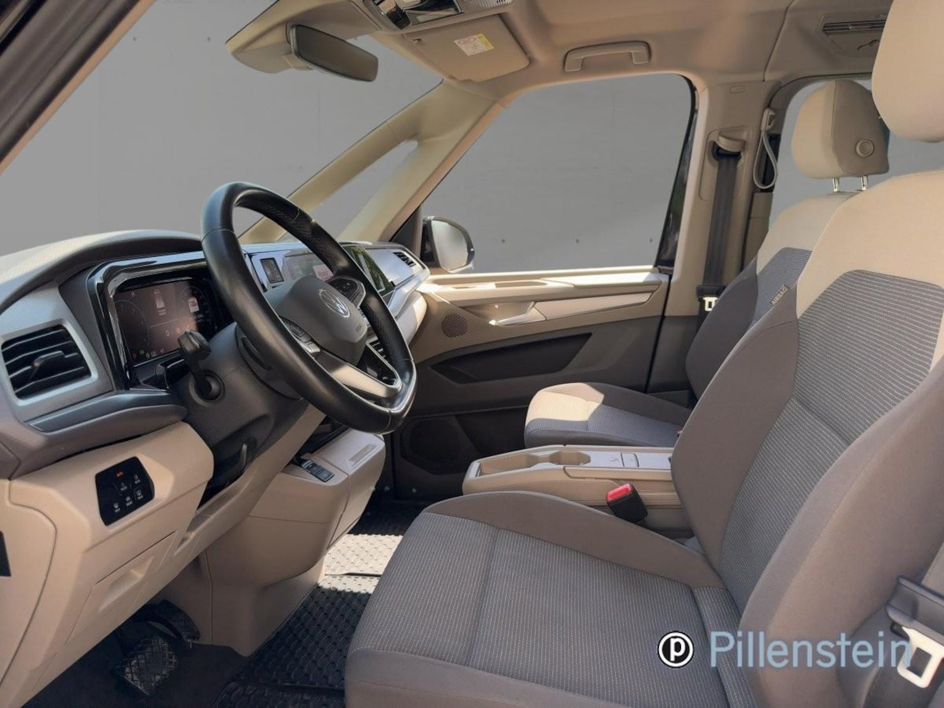 Volkswagen Multivan Langversion Basis-Modell