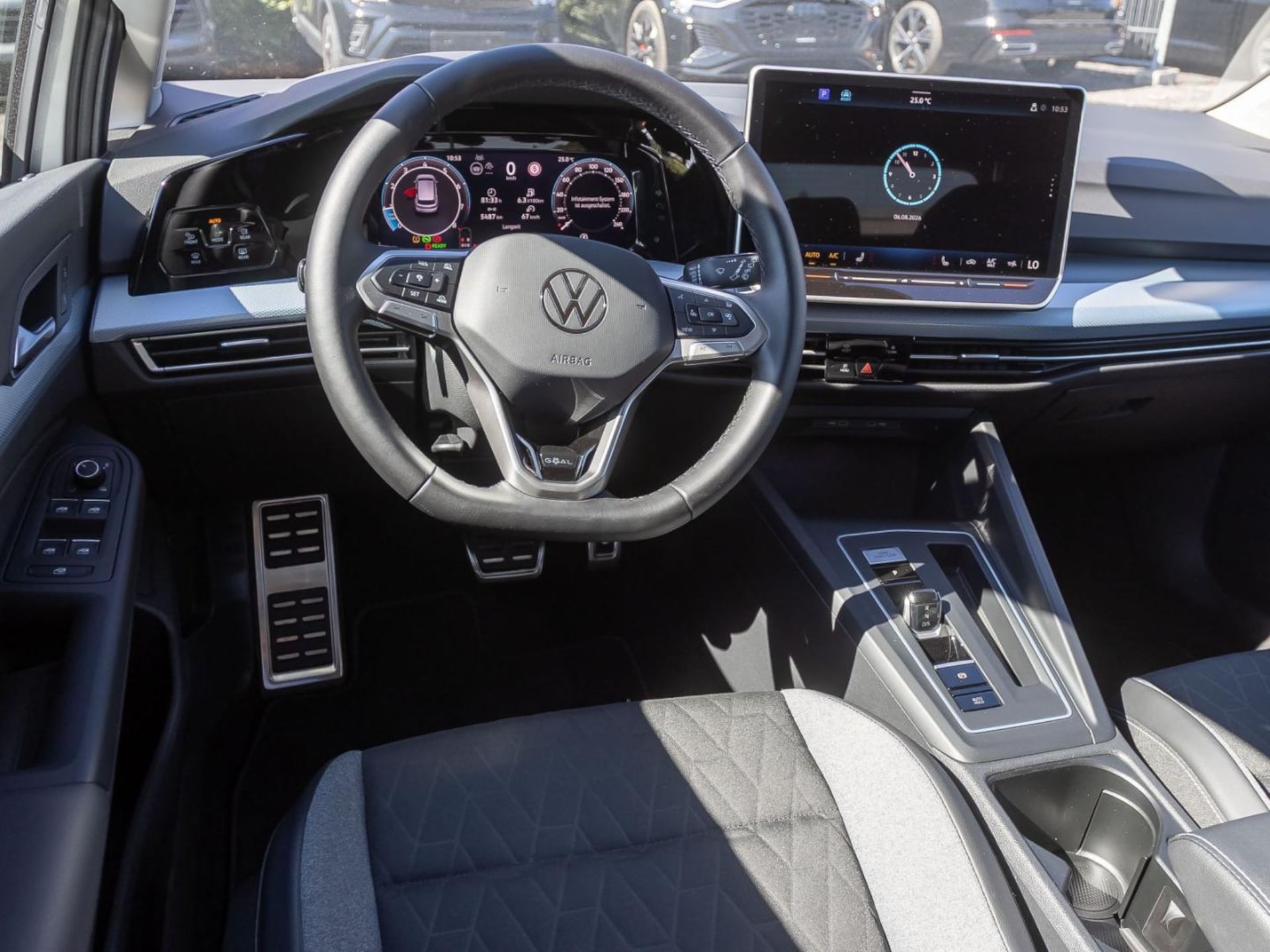 Volkswagen Golf Life