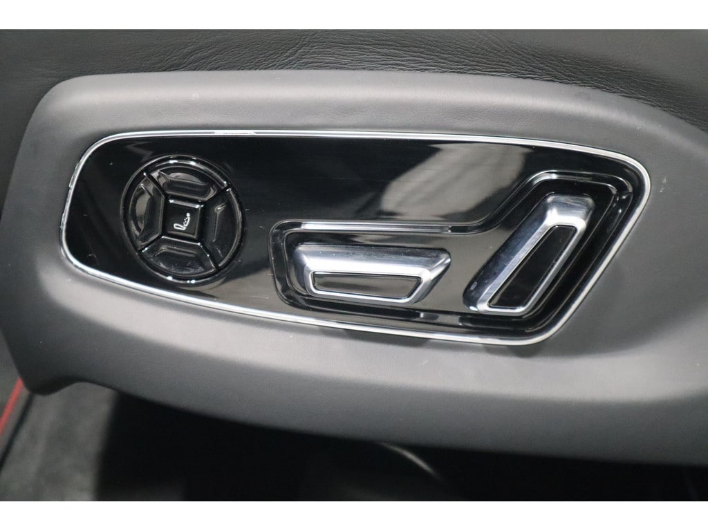 Image about Audi S8 TFSI quattro tiptronic
