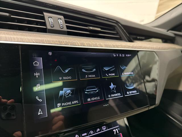 2024 AUDI Q8 - Image 19