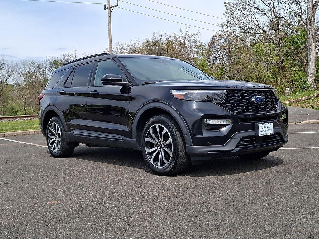 2020 Ford Explorer ST 4WD's photo