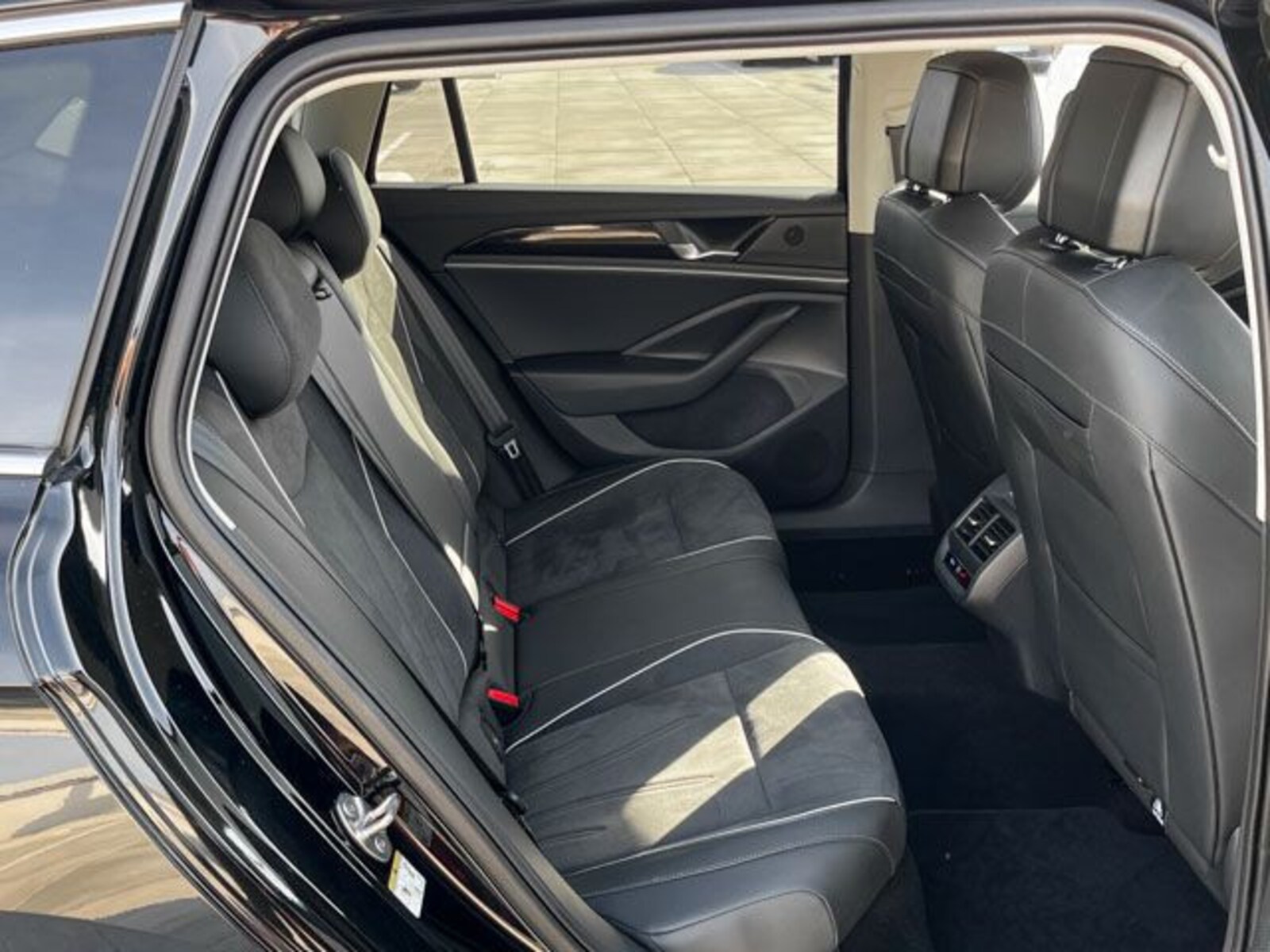 Volkswagen Passat – Bild 11
