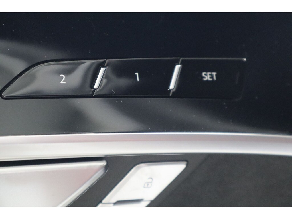 Image about Audi S8 TFSI quattro tiptronic